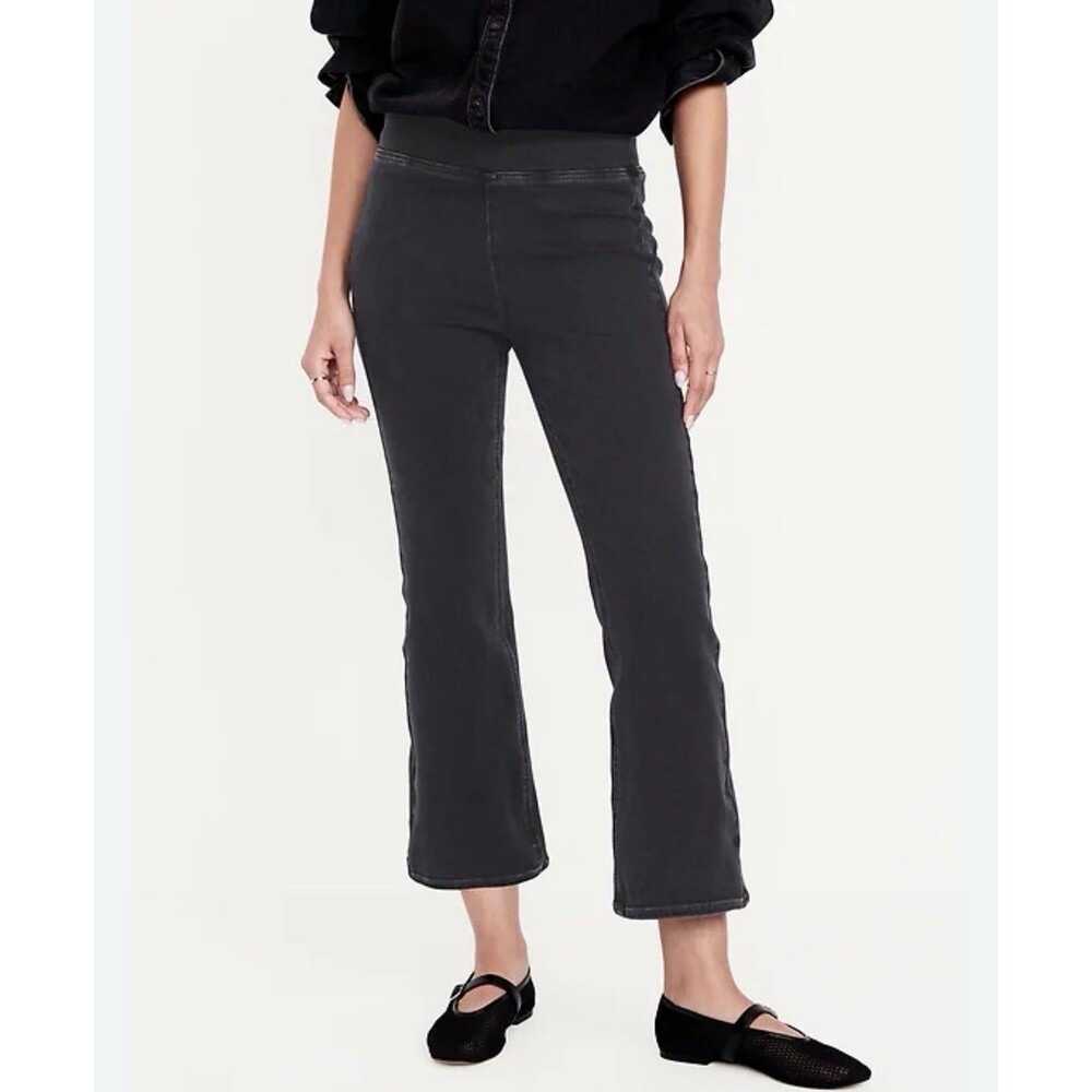 Old Navy Weekender Pull-On Crop Flare Jeans Womens 10 Tall Black Stretch NEW